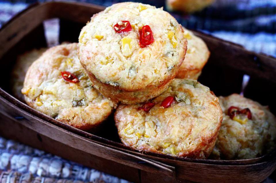 Green Chile and Cheddar Corn Muffins | Jennifer Cooks
