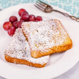 French Toast dusted with powdered sugar