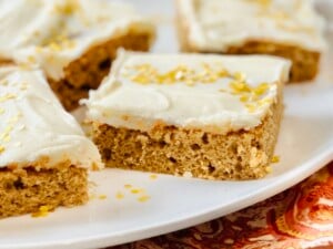 Easy Pumpkin Bars with Maple Cream Cheese Frosting on Jennifer Cooks