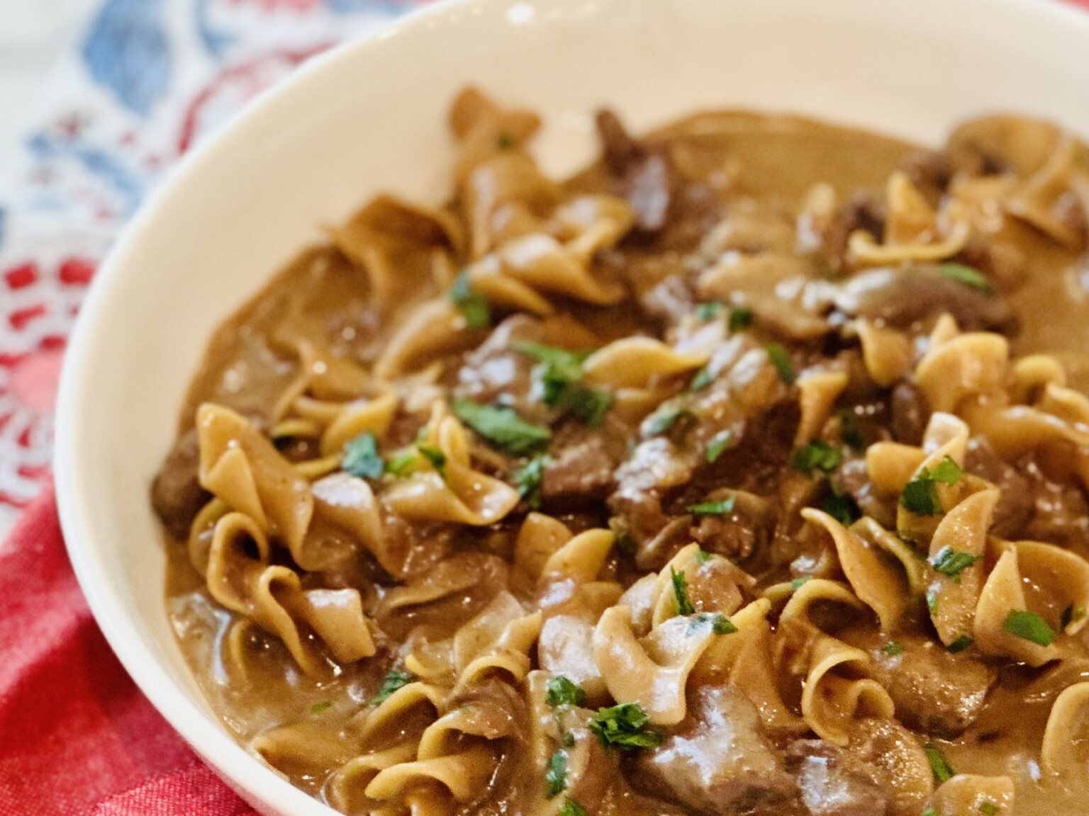 Easy One-Pot Beef Stroganoff Recipe| Jennifer Cooks