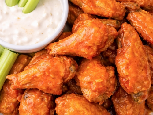 Buffalo Wings with Blue Cheese Dip Buffalo Wings with Blue Cheese Dip